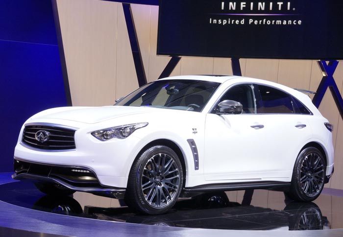 To Infiniti FX Sebastian Vettel Edition θα οδηγηθεί σε περιορισμένη παραγωγή.